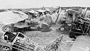 Захваченные Вермахтом поврежденные советские самолеты складировались на Минском аэродроме
